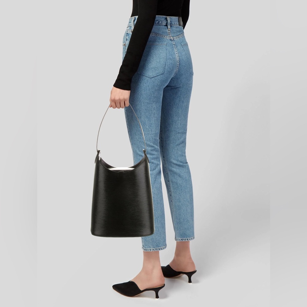Louis Vuitton Black Epi Sac Verseau🖤EUC